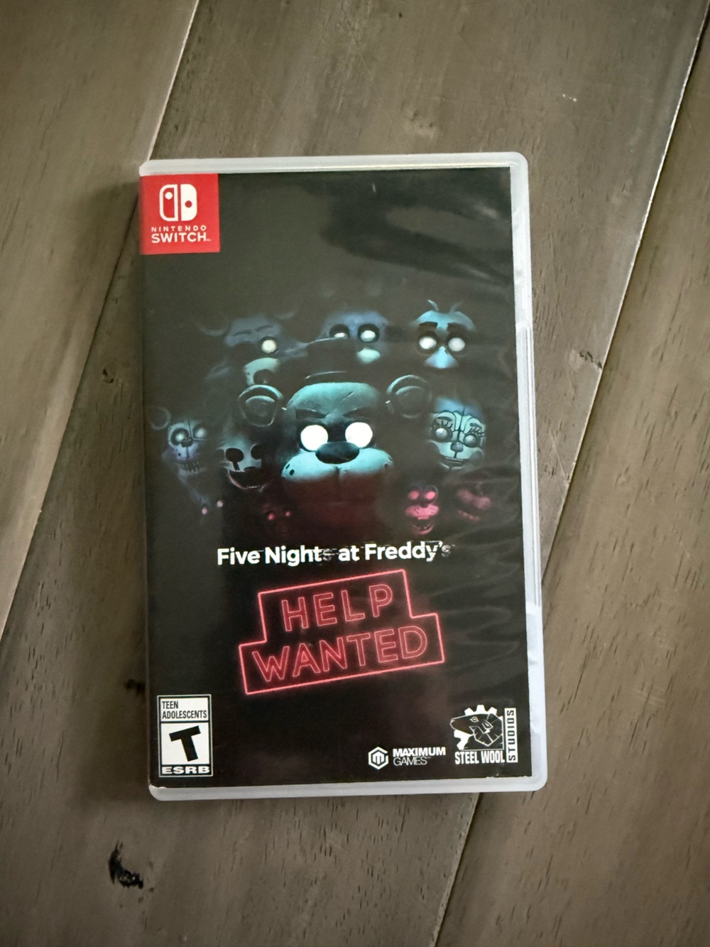 Nintendo Switch Five Nights at Freddy's: Help Wanted - Black & Neon Pink Accents